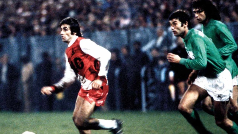 Delio Onnis đang nắm giữ kỷ lục ghi bàn tại Ligue 1